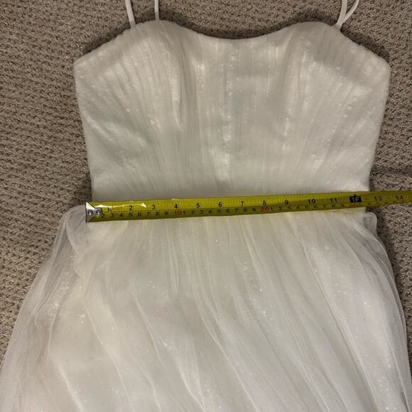 Blue by Enzoani White Sparkle Gabes Tulle Wedding Dress Size 4 - Picture 12 of 15